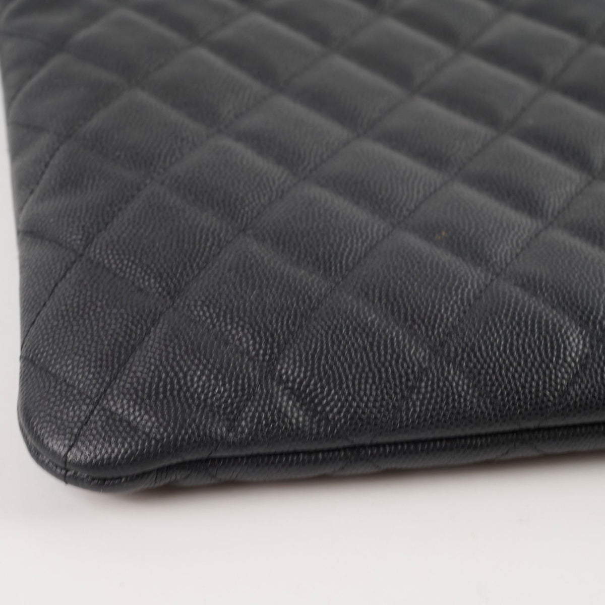 Chanel O case Clutch Caviar Black - photo 11