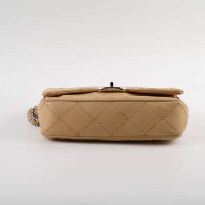 Chanel Lambskin Flap Bag Beige - photo 3