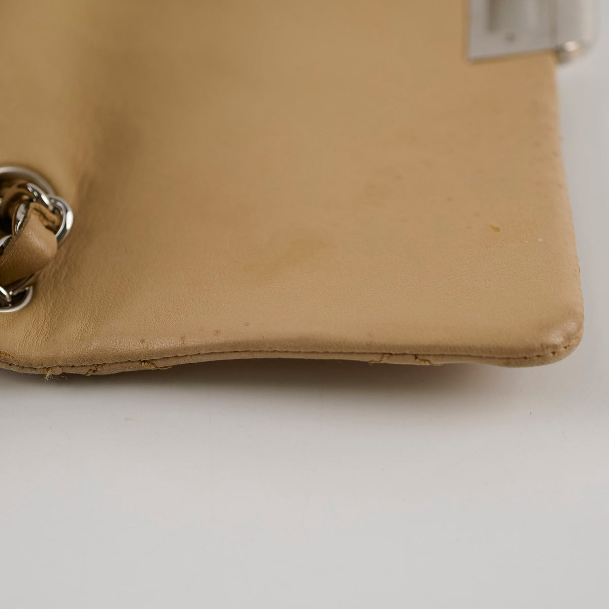 Chanel Lambskin Flap Bag Beige - photo 7