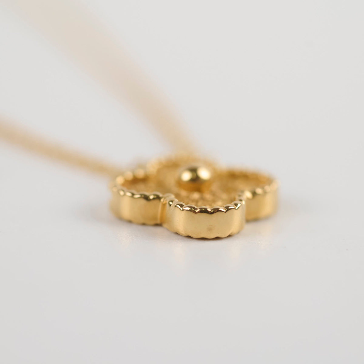 Van Cleef & Arpels Vintage Alhambra 18k Yellow Gold Necklace - photo 4