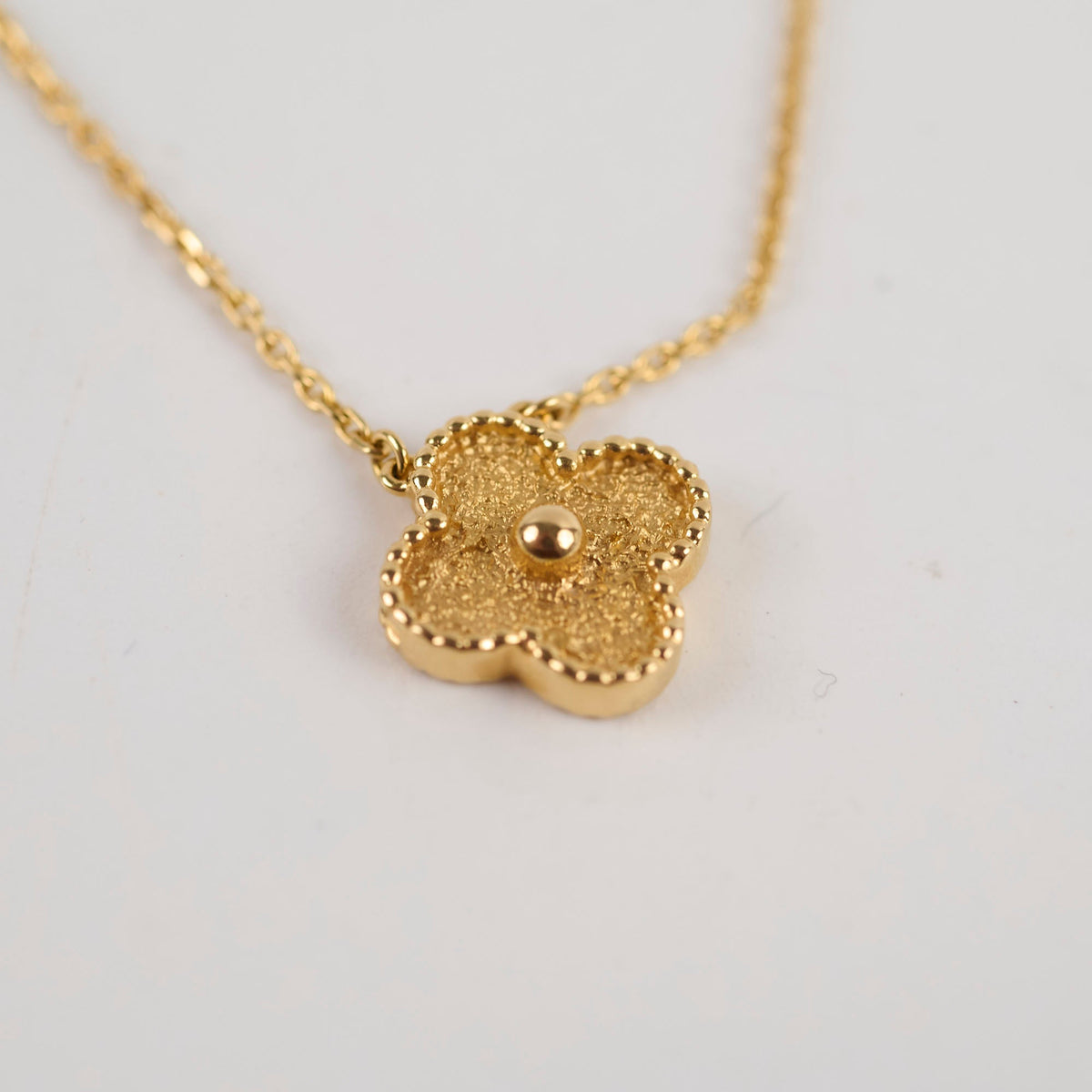 Van Cleef & Arpels Vintage Alhambra 18k Yellow Gold Necklace - photo 5