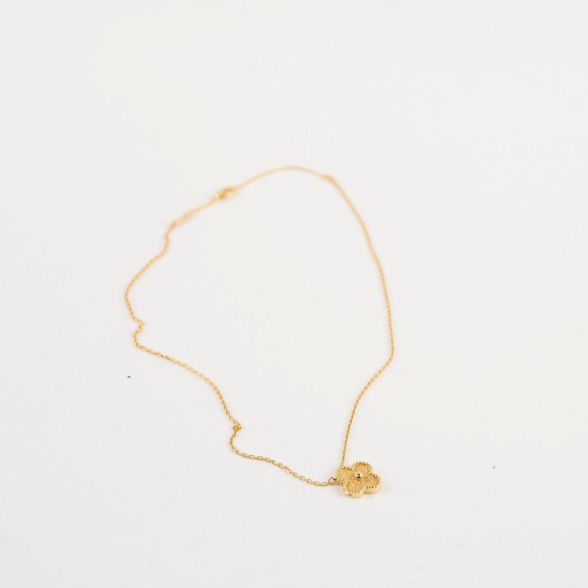 Van Cleef & Arpels Vintage Alhambra 18k Yellow Gold Necklace - photo 3