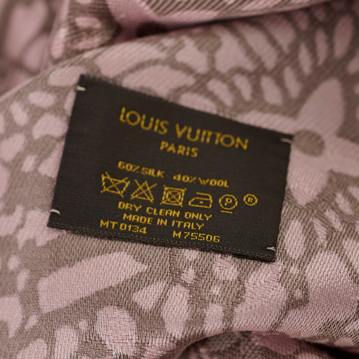 Louis Vuitton Silk Wool Scarf Light Pink - photo 4