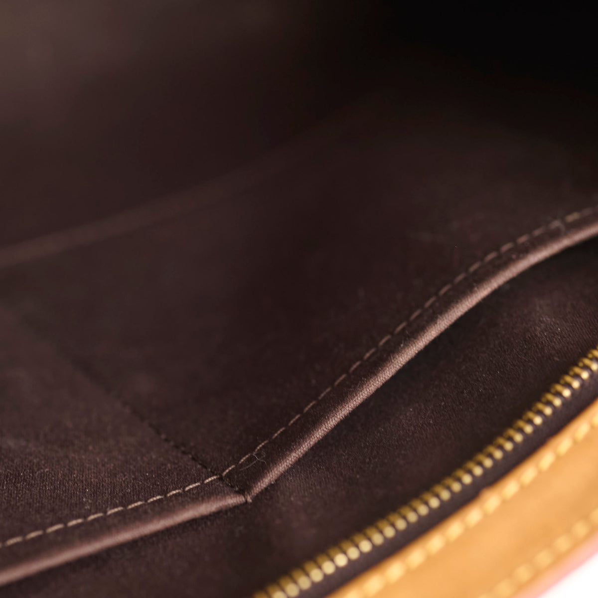Louis Vuitton Brea MM Bag Monogram Vernis Amarante - photo 5