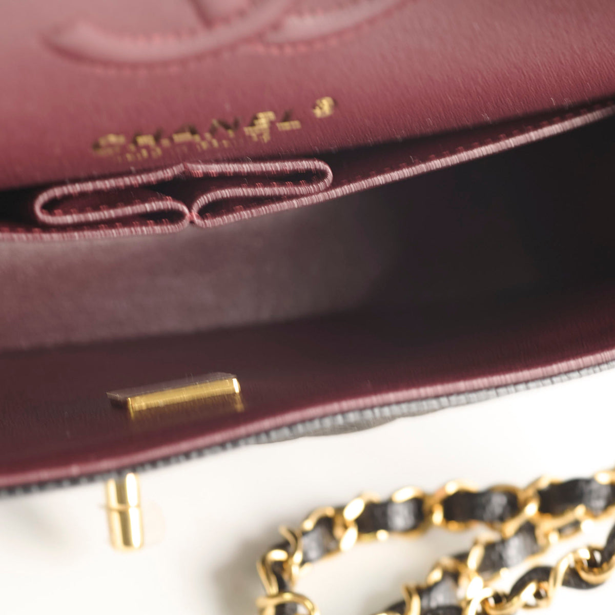 Chanel Caviar Small Classic Flap GHW Microchip - photo 6