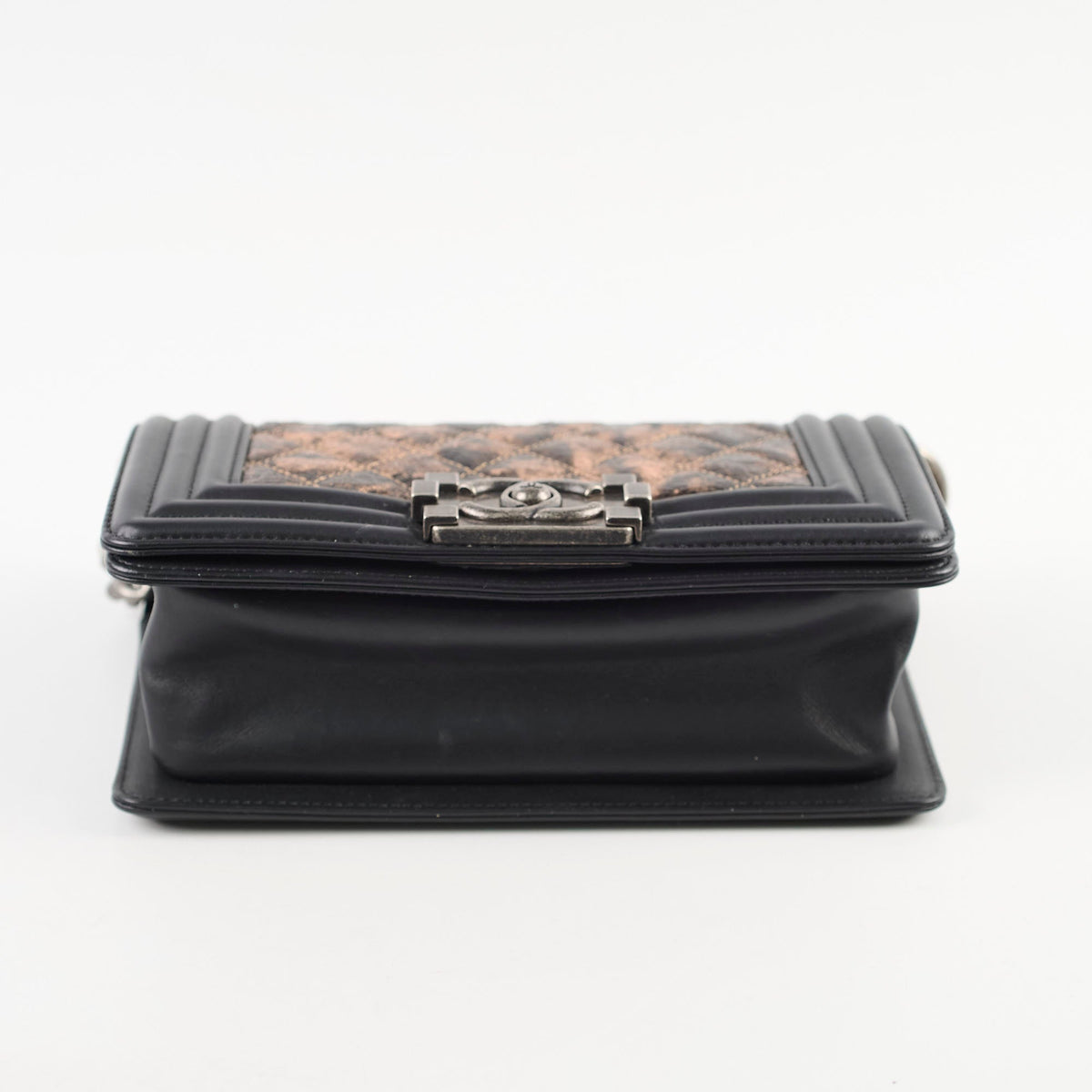 Chanel Boy Small Lambskin Black/Bronze Metallic - photo 4