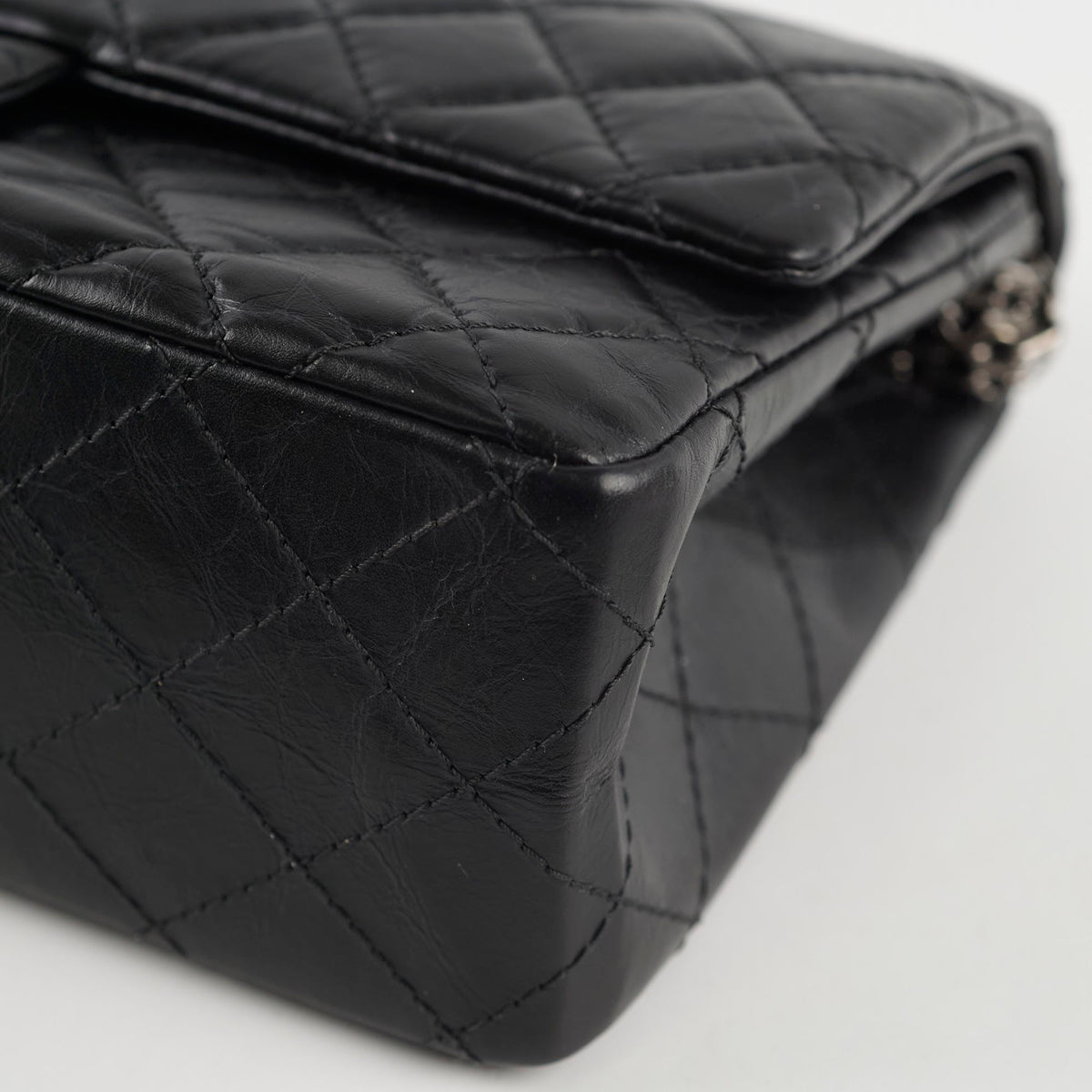 Chanel Reissue 226 Black - photo 18