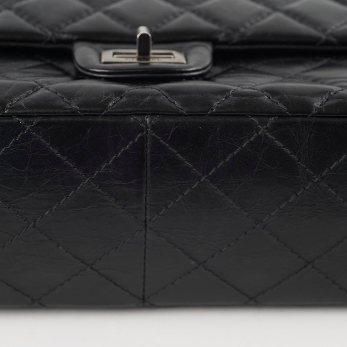 Chanel Reissue 226 Black - photo 17