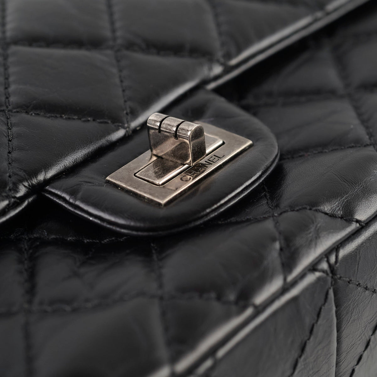 Chanel Reissue 226 Black - photo 19