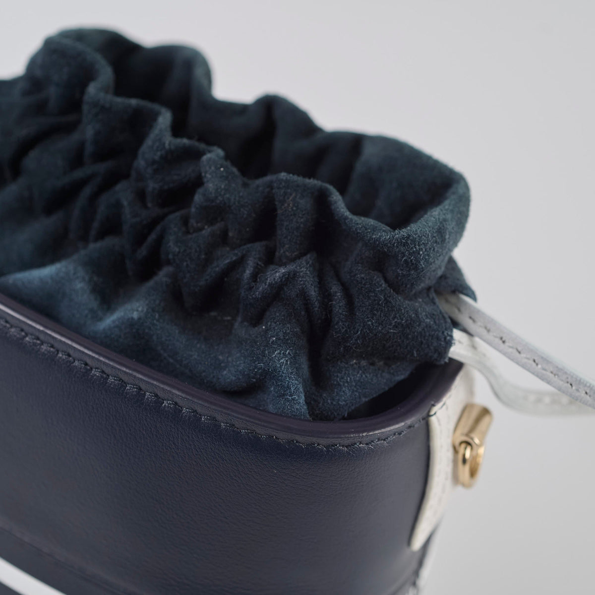 Christian Dior Vibe Bucket Bag Navy - photo 5