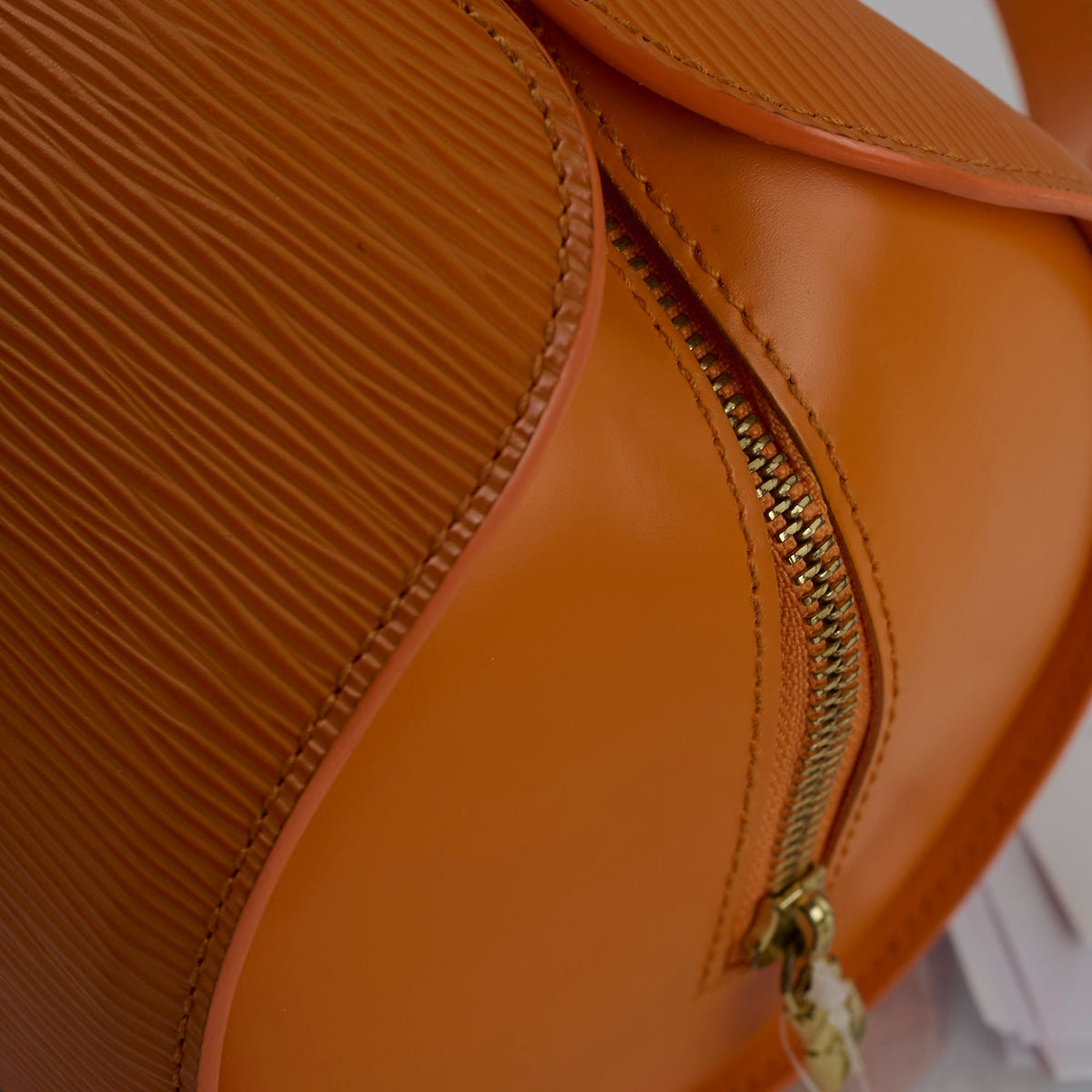 Louis Vuitton Soufflot Epi Orange - photo 11