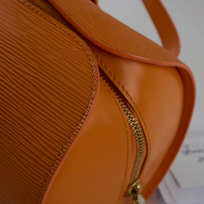 Louis Vuitton Soufflot Epi Orange - photo 10