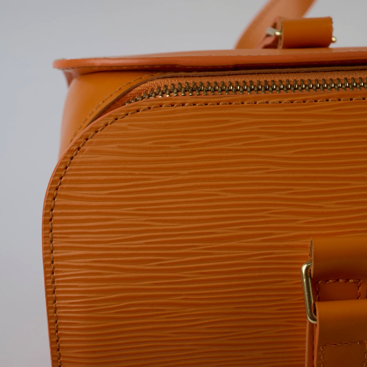 Louis Vuitton Soufflot Epi Orange - photo 8