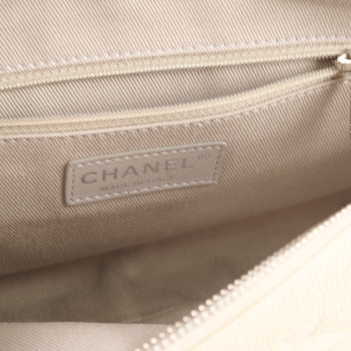 Chanel Caviar Easy Flap White Series 20 - photo 7