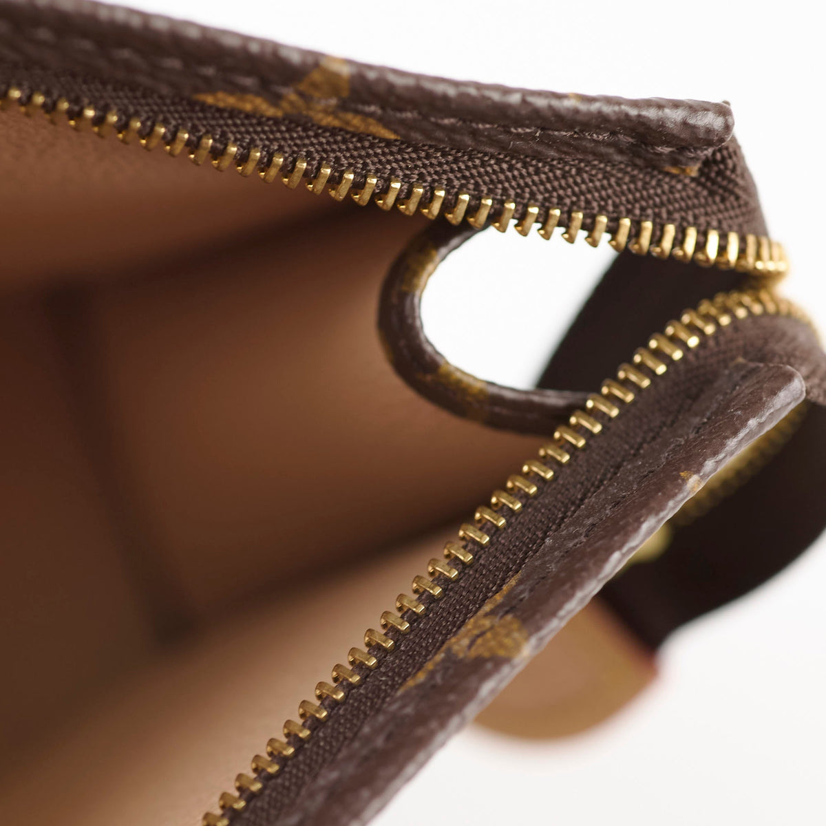 Louis Vuitton Toiletry 19 Monogram - photo 4