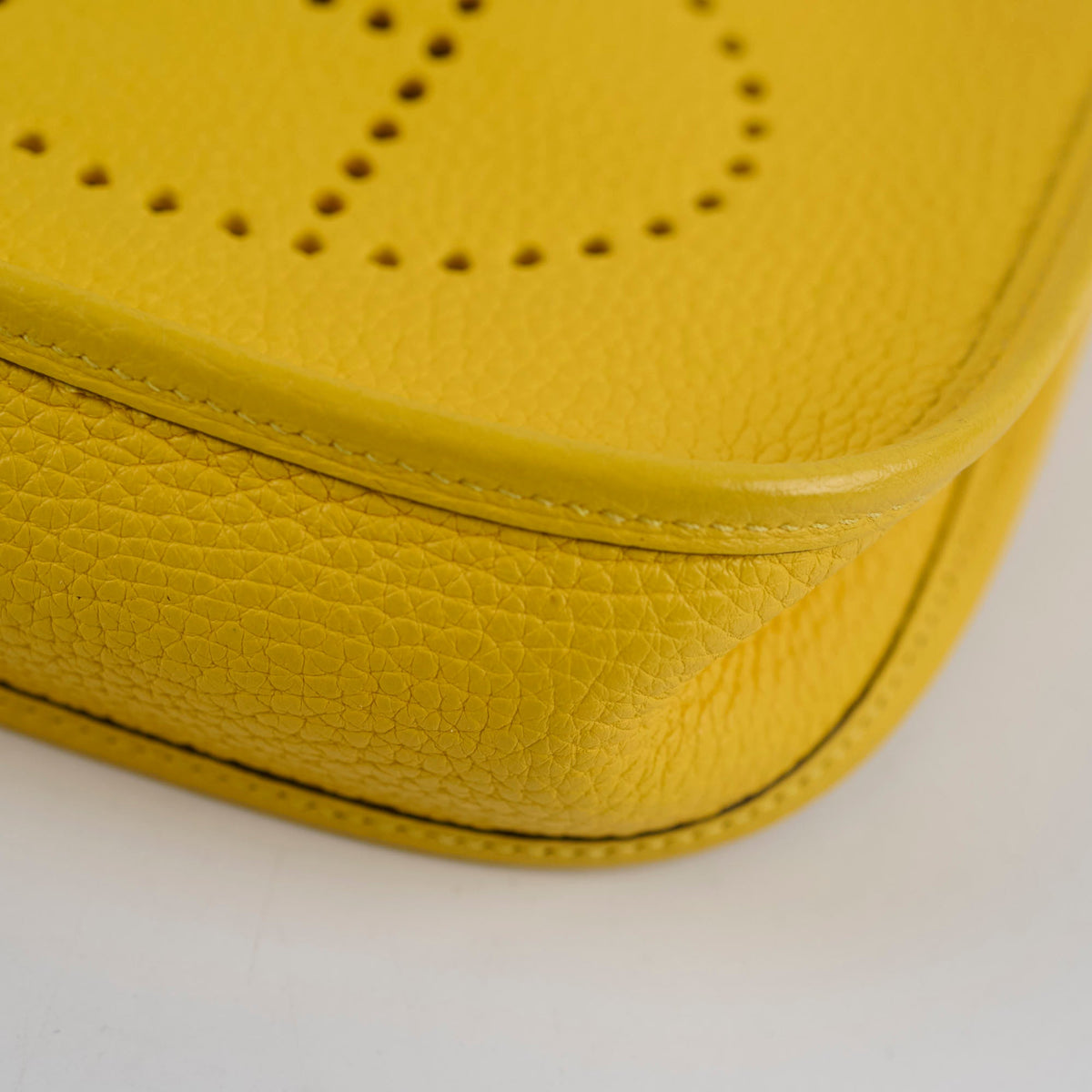 Hermes Mini Evelyn Jaune Naples D Stamp - photo 10