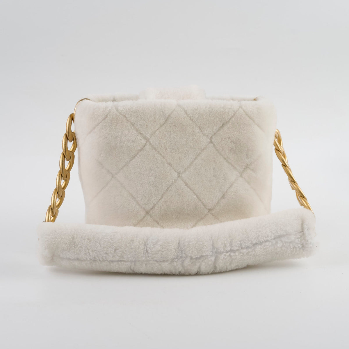 Chanel Top Handle Fluffy Bag - photo 2