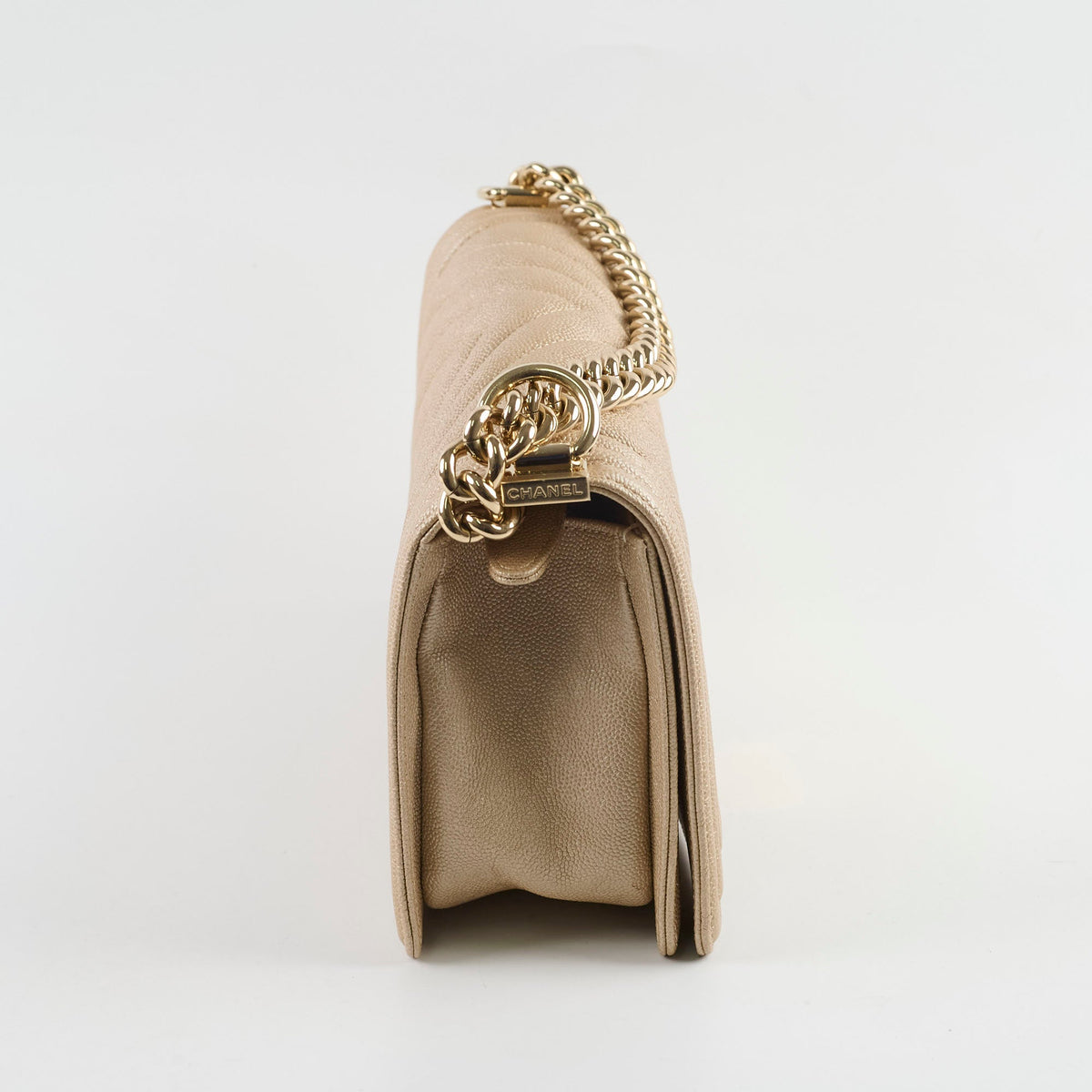 Chanel Medium Boy Caviar Champagne Gold - photo 3