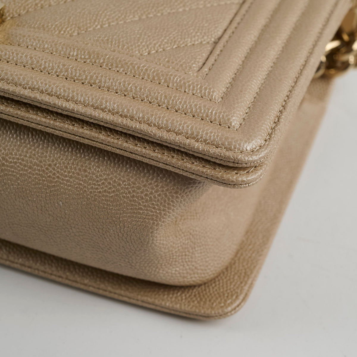 Chanel Medium Boy Caviar Champagne Gold - photo 12