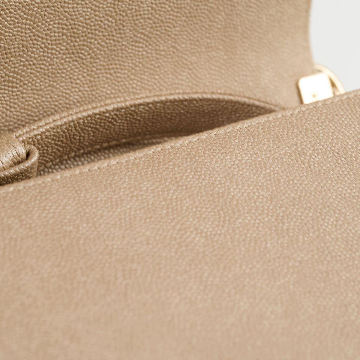 Chanel Medium Boy Caviar Champagne Gold - photo 7