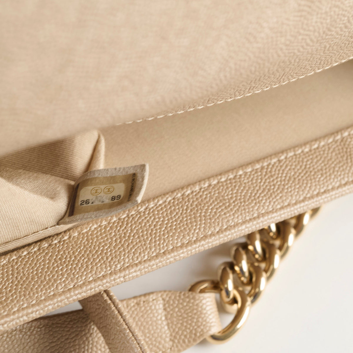 Chanel Medium Boy Caviar Champagne Gold - photo 5