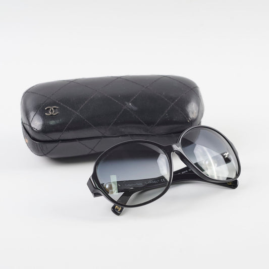 Chanel Pearl Sunglasses - photo 1