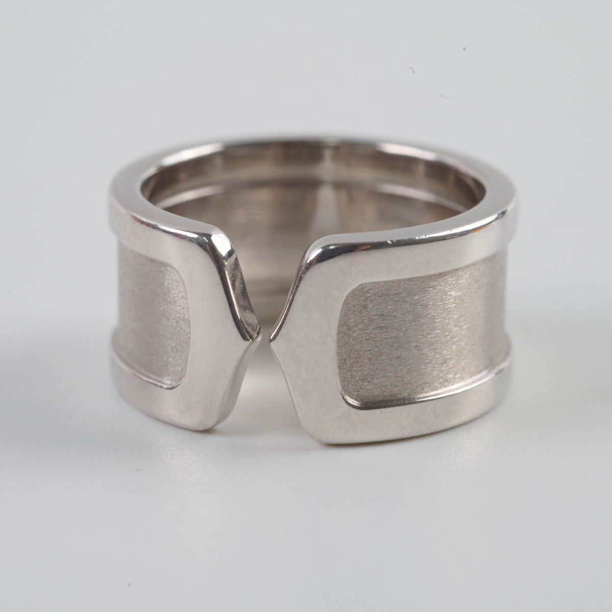 Cartier Double CC White Gold Ring Size 51 - photo 3