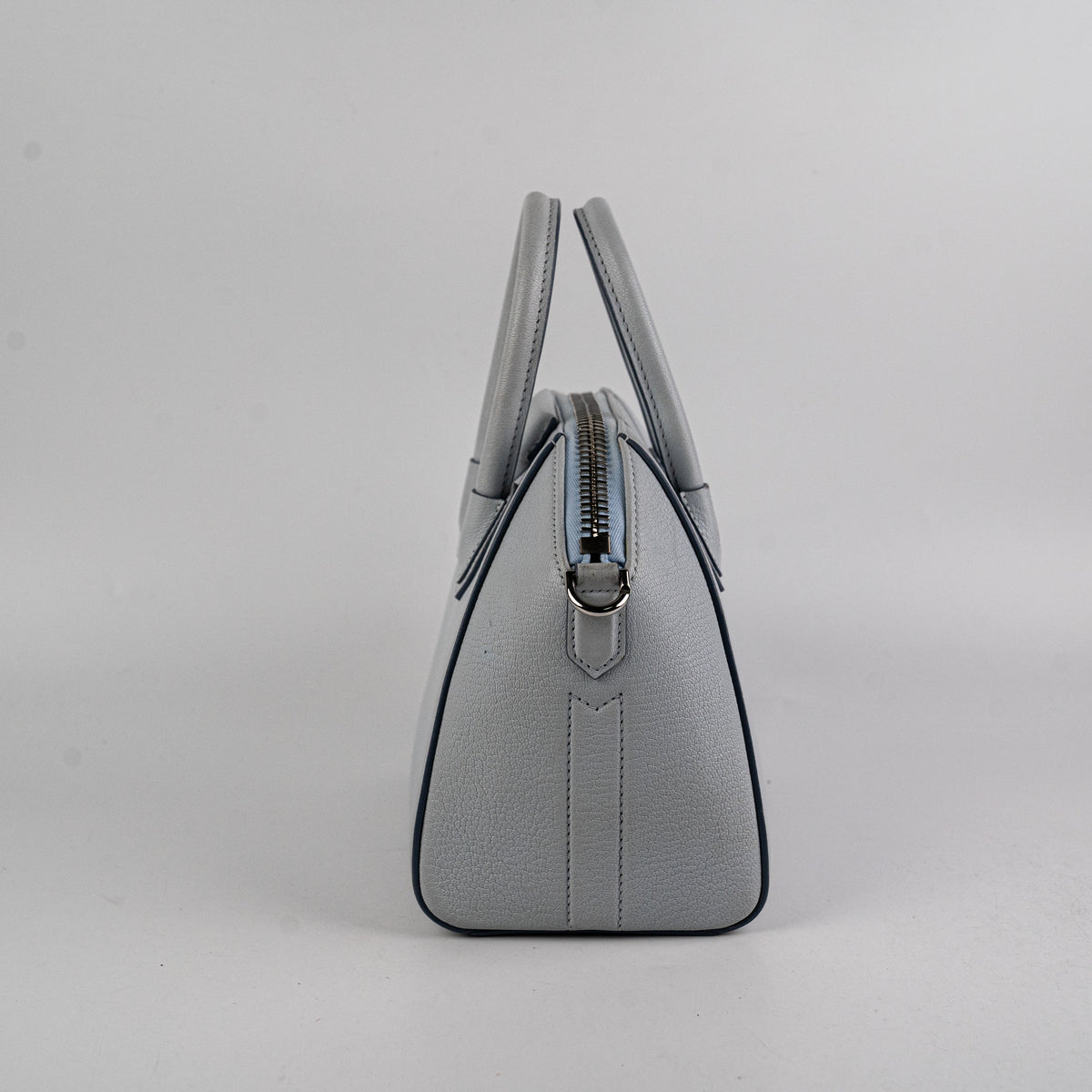 Givenchy Mini Antigona Light Blue - photo 3