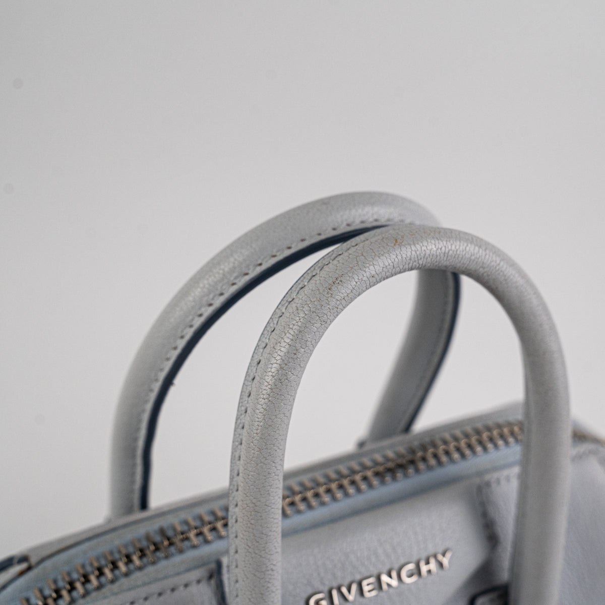 Givenchy Mini Antigona Light Blue - photo 9