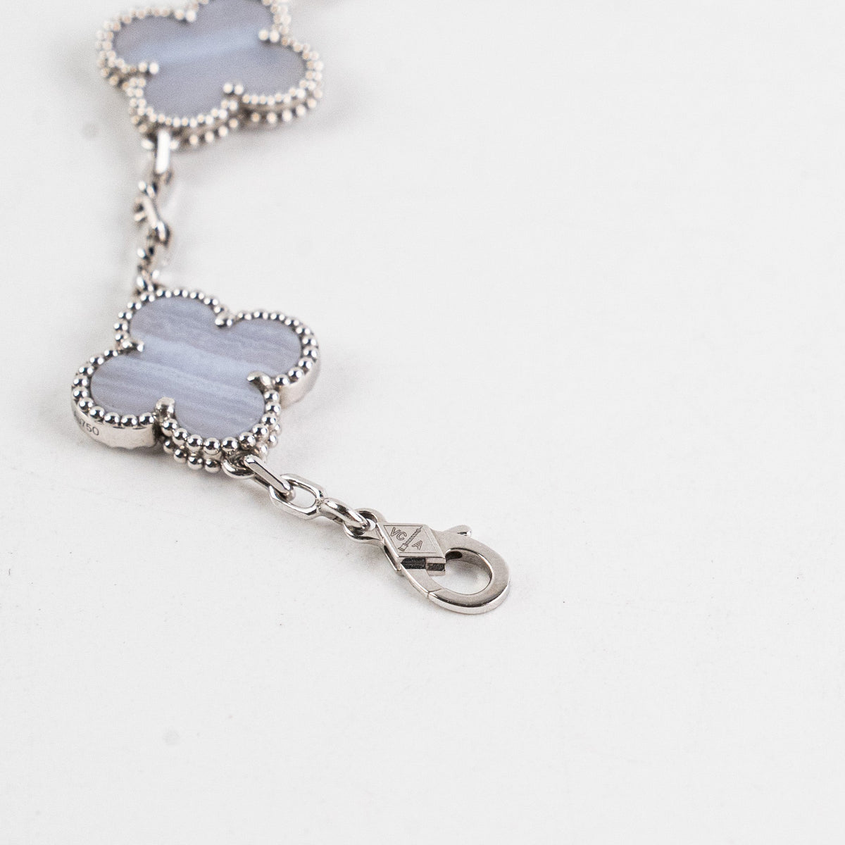 Van Cleef and Arpels 5 Motif Chalcedony White Gold Bracelet - photo 4