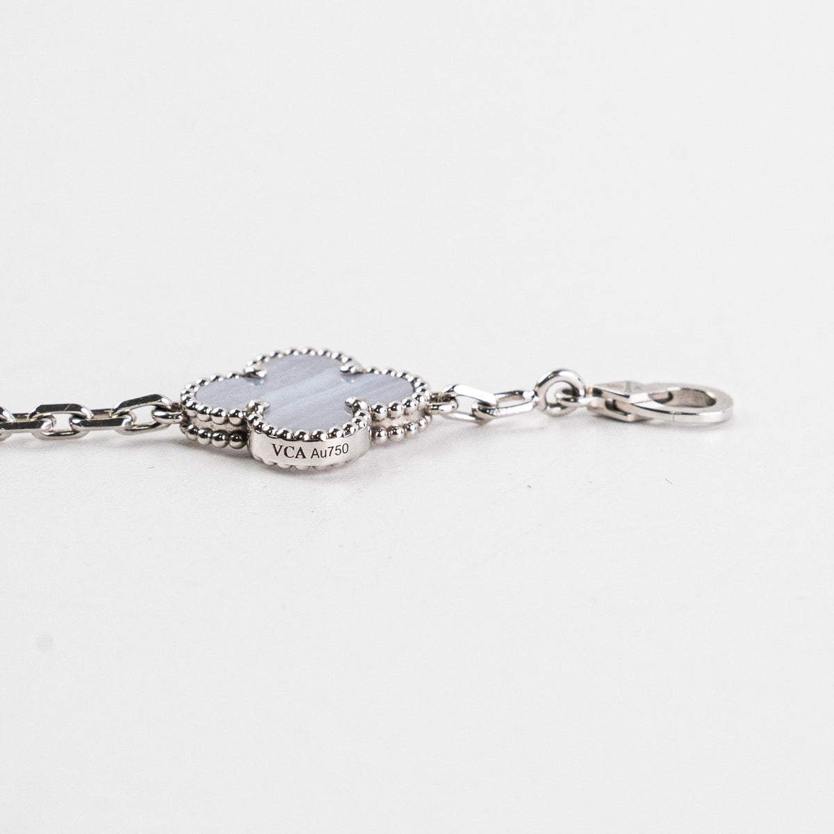 Van Cleef and Arpels 5 Motif Chalcedony White Gold Bracelet - photo 3