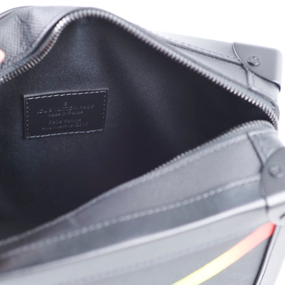 Louis Vuitton Taiga Soft Rainbow Trunk - photo 4