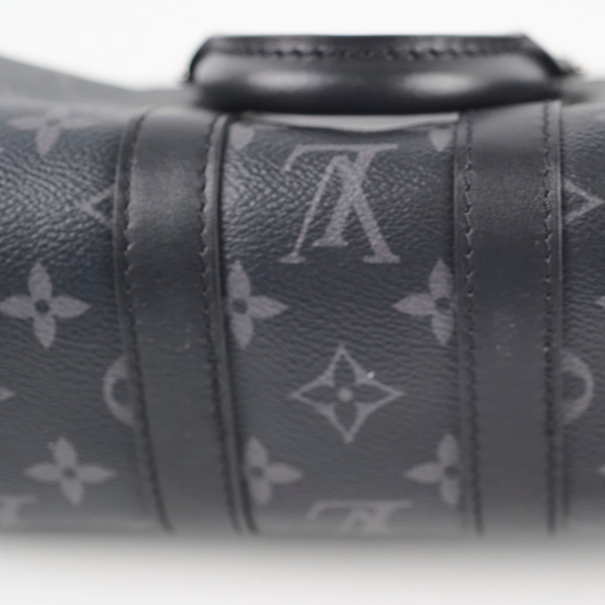 Louis Vuitton Keepall XS Monogram Eclipse Microchip - photo 8