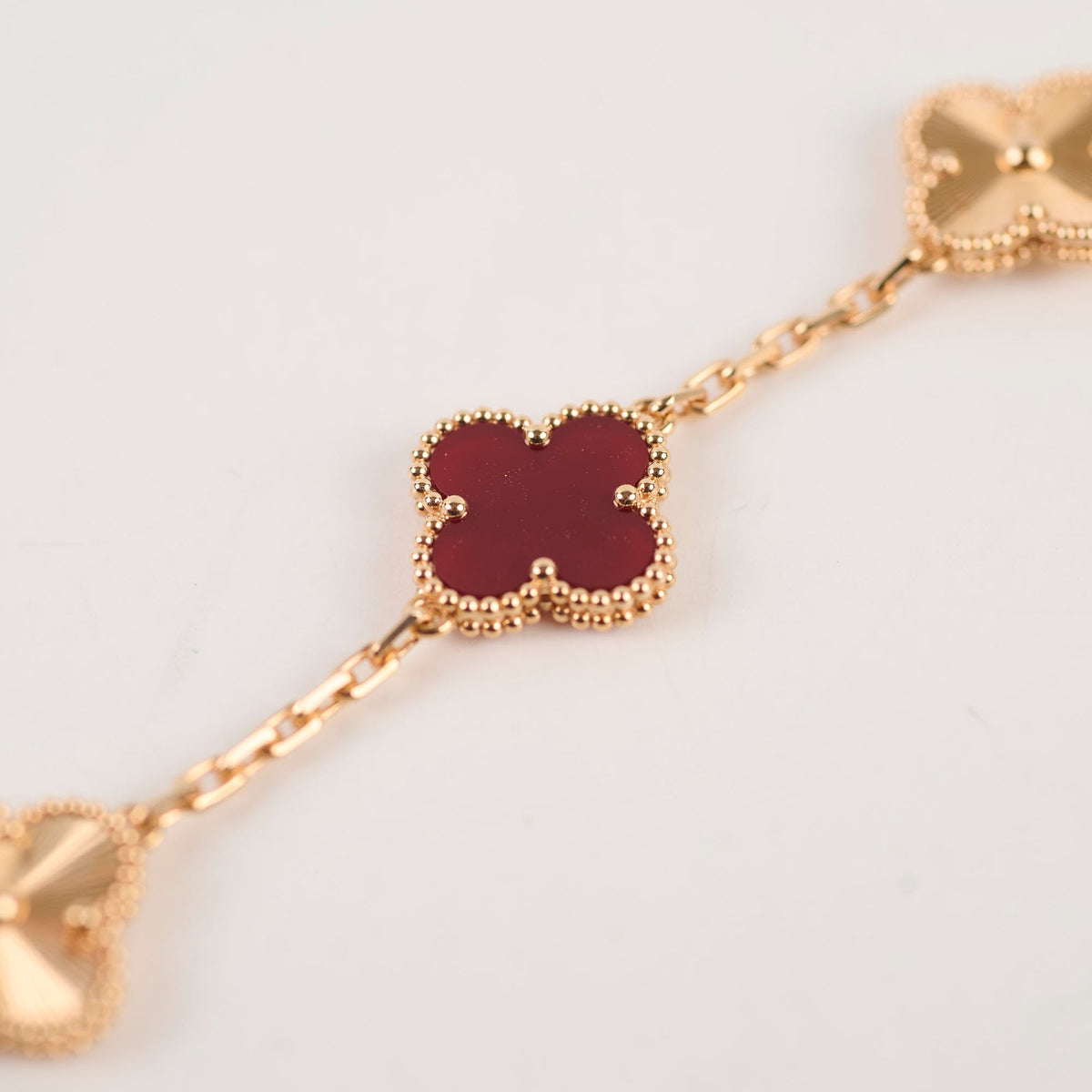 Van Cleef & Arpels Vintage Alhambra 5 Motif Carnelian Bracelet Rose Gold - photo 4