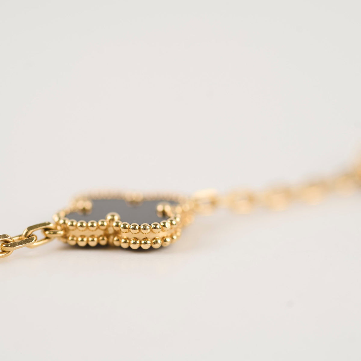 Van Cleef & Arpels Vintage Alhambra Onyx 5 Motif Bracelet - photo 5
