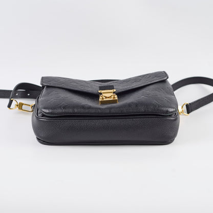 Louis Vuitton Pochette Metis Monogram Empreinte Black - photo 3