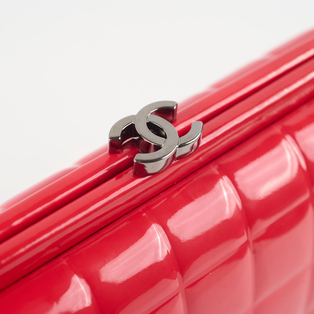 Chanel Red Patent Chocolate Bar Clutch - photo 14