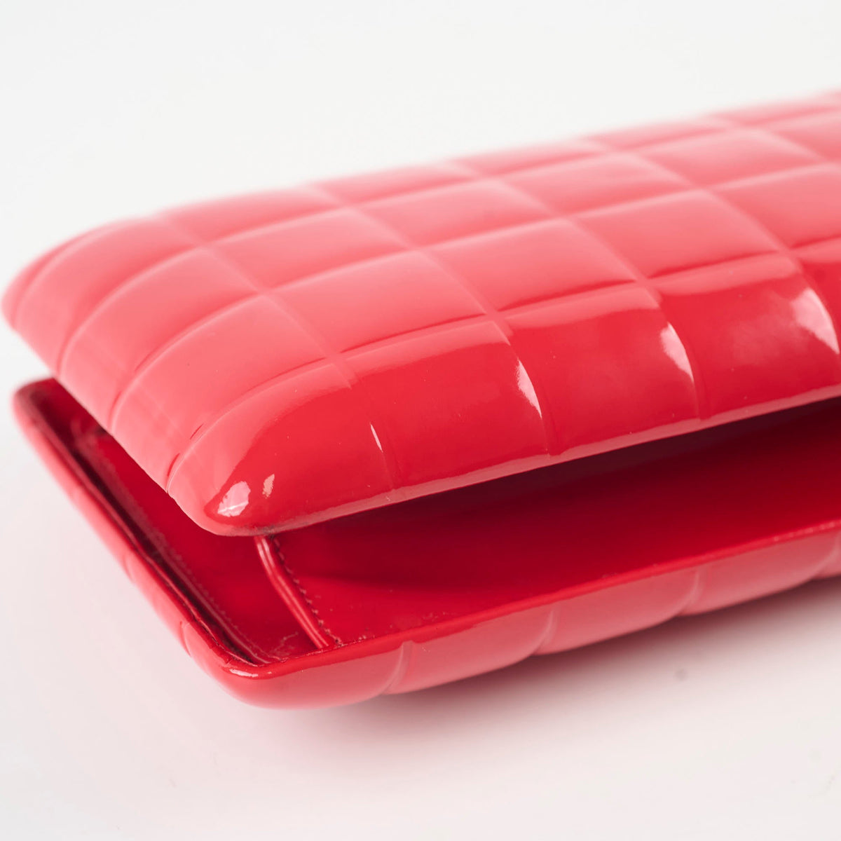 Chanel Red Patent Chocolate Bar Clutch - photo 11