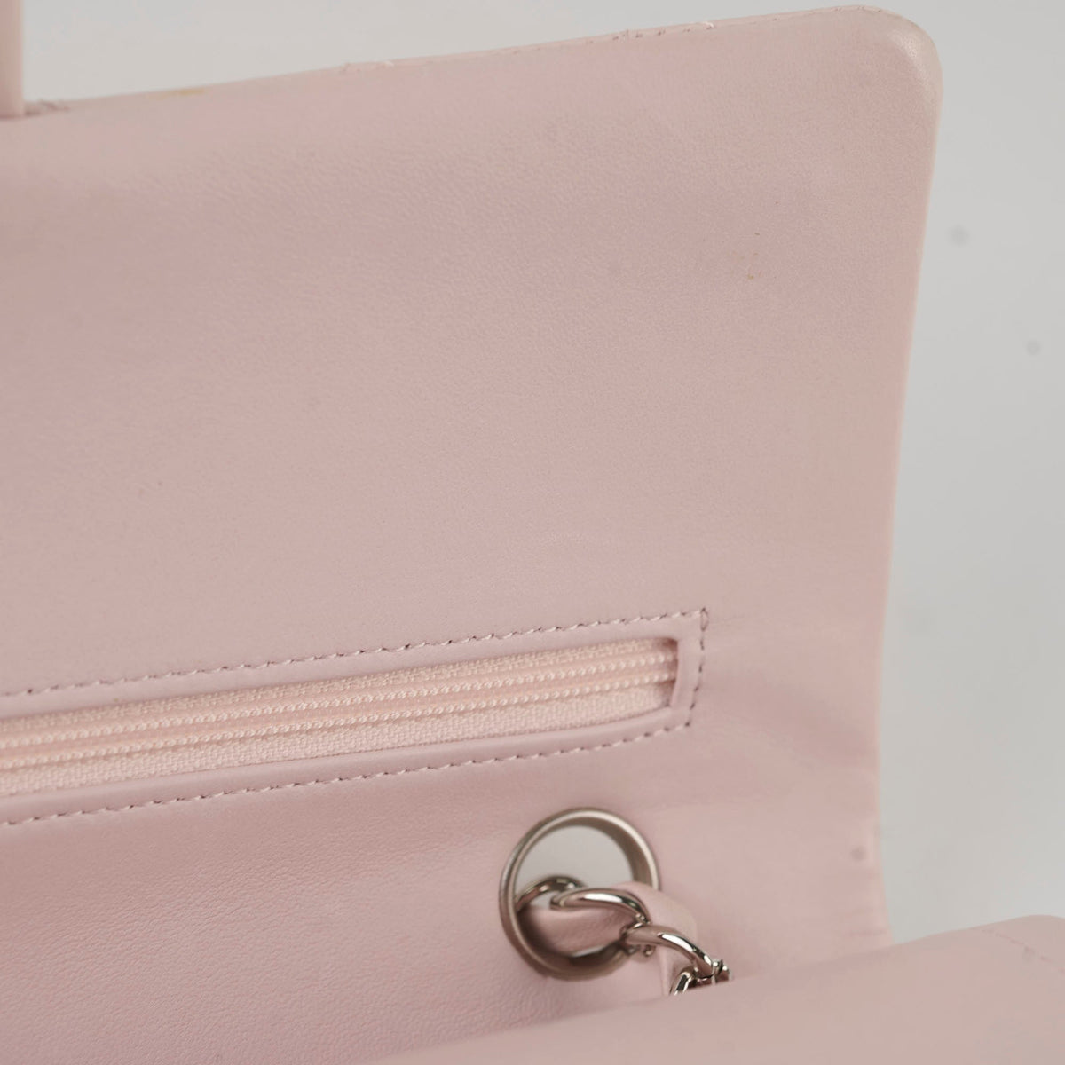Chanel Medium Classic Flap Light Pink Lambskin - photo 6