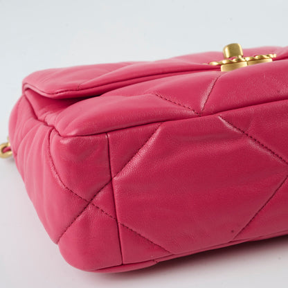 Chanel 19 Small Flap Lambskin Pink - photo 8