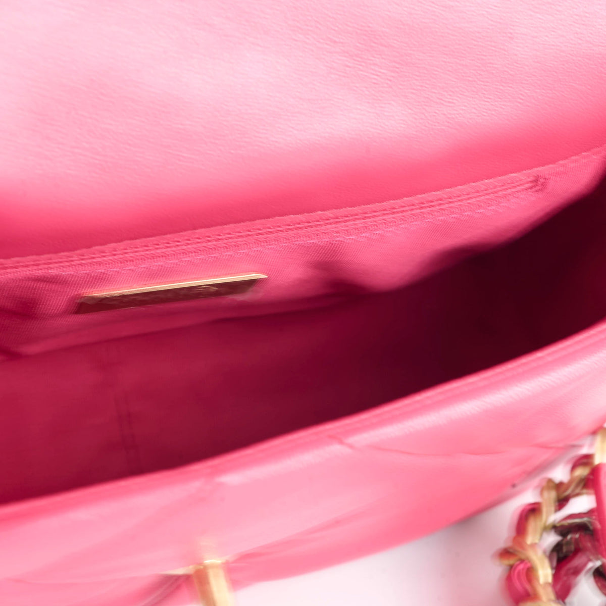 Chanel 19 Small Flap Lambskin Pink - photo 7