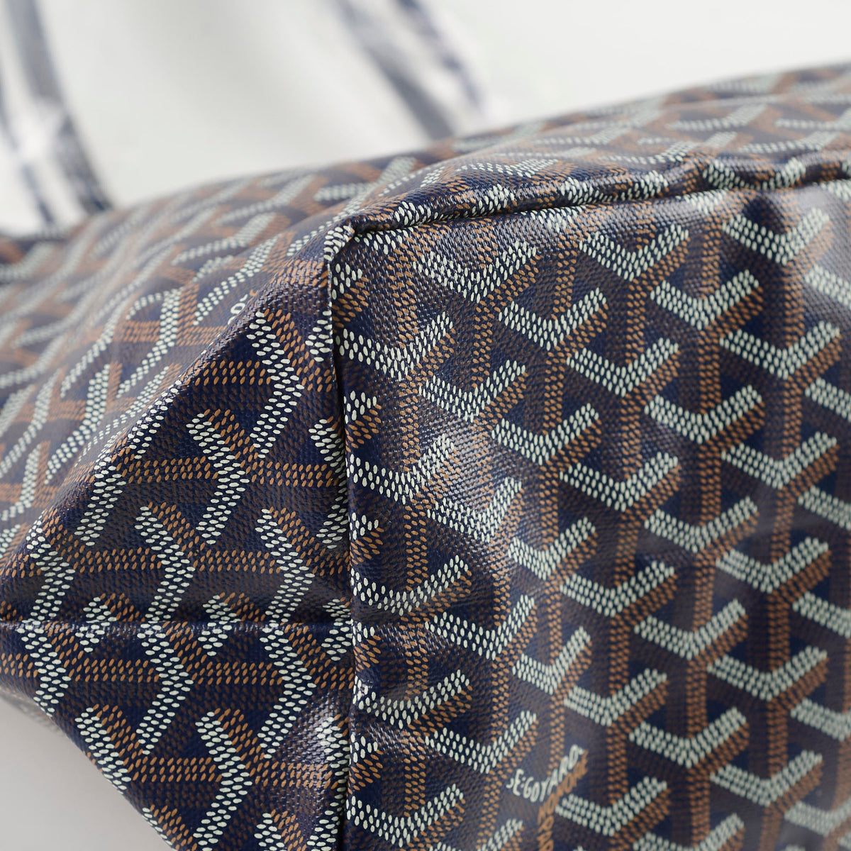 Goyard St Louis PM Tote - Navy - photo 11