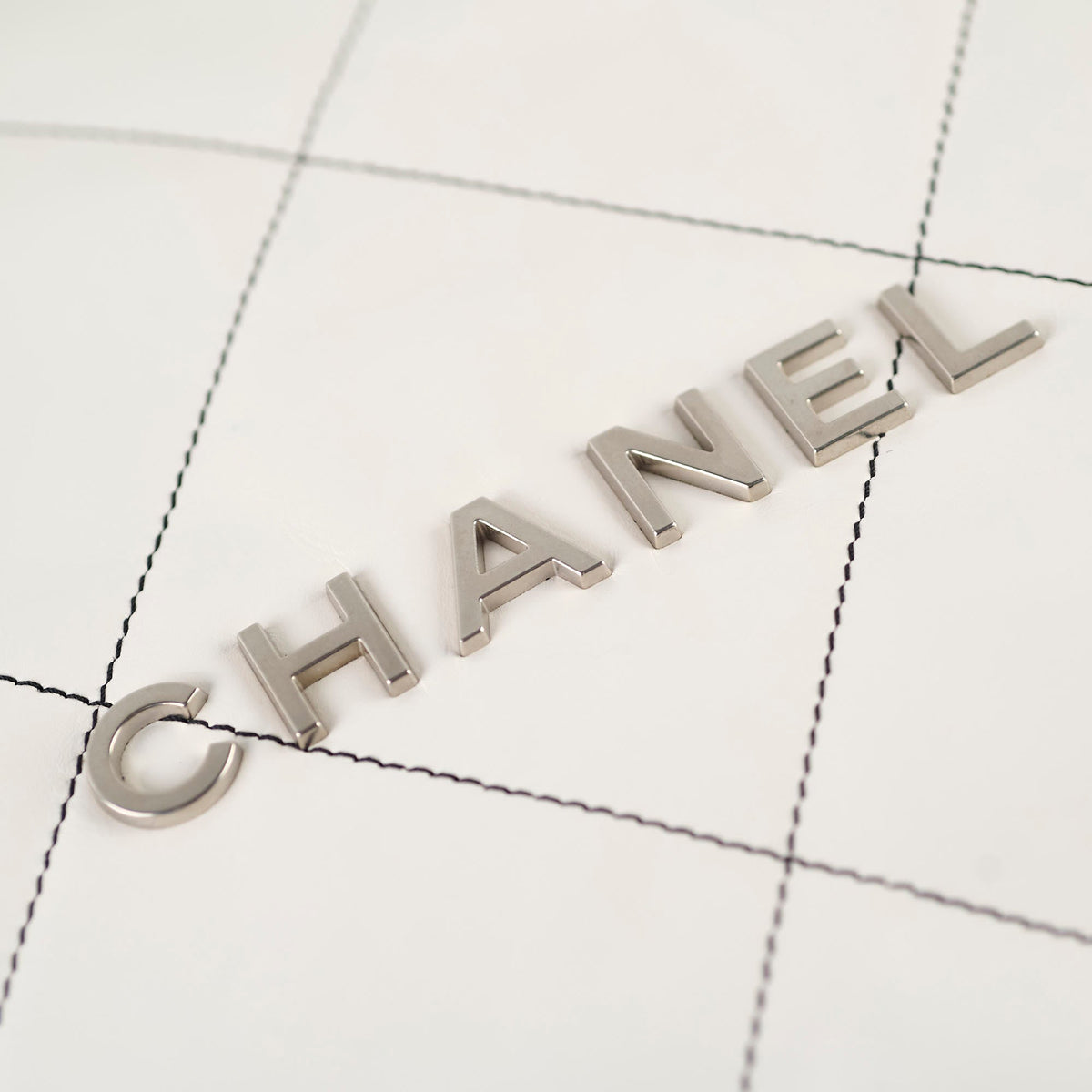 Chanel 22 Large White - photo 13