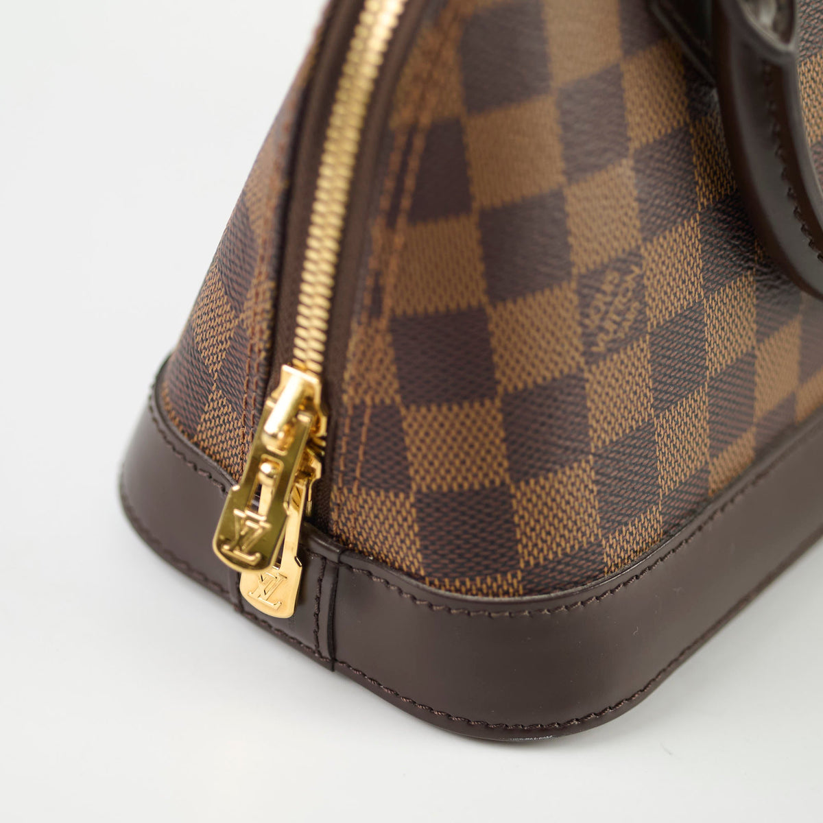 Louis Vuitton Alma BB Damier Ebene - photo 5