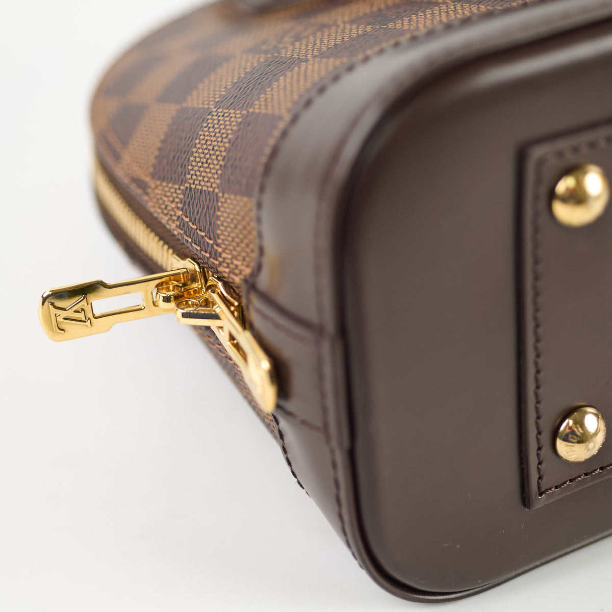 Louis Vuitton Alma BB Damier Ebene - photo 11