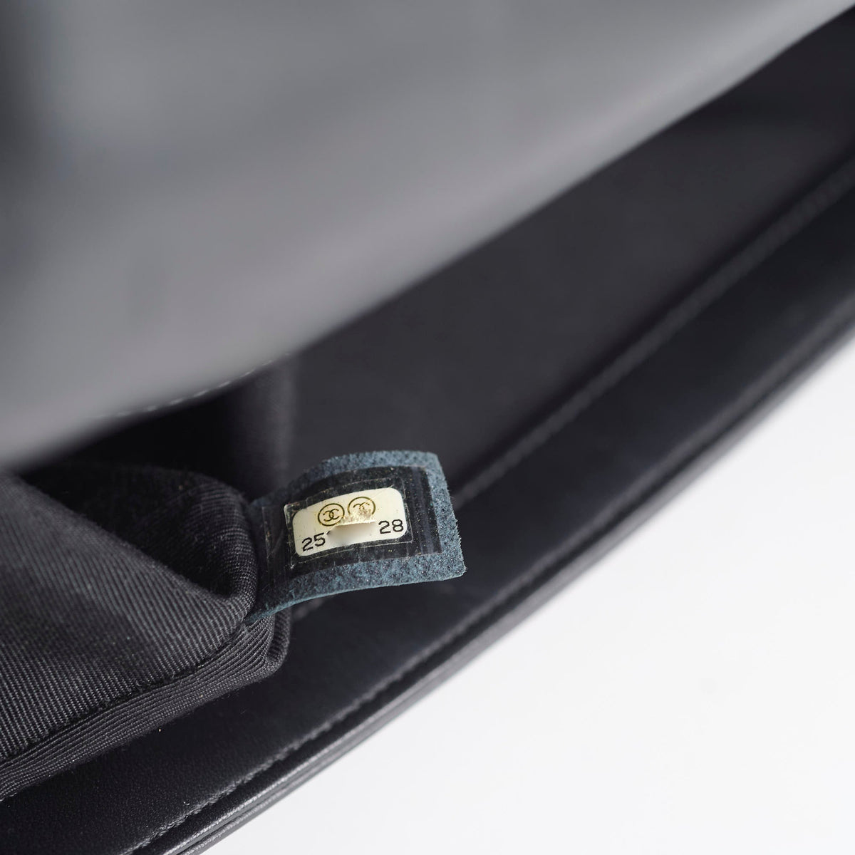 Chanel Old Medium Chevron Lambskin Series 25 - photo 15