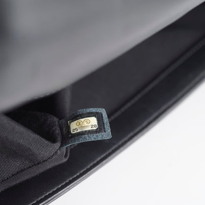 Chanel Old Medium Chevron Lambskin Series 25 - photo 15