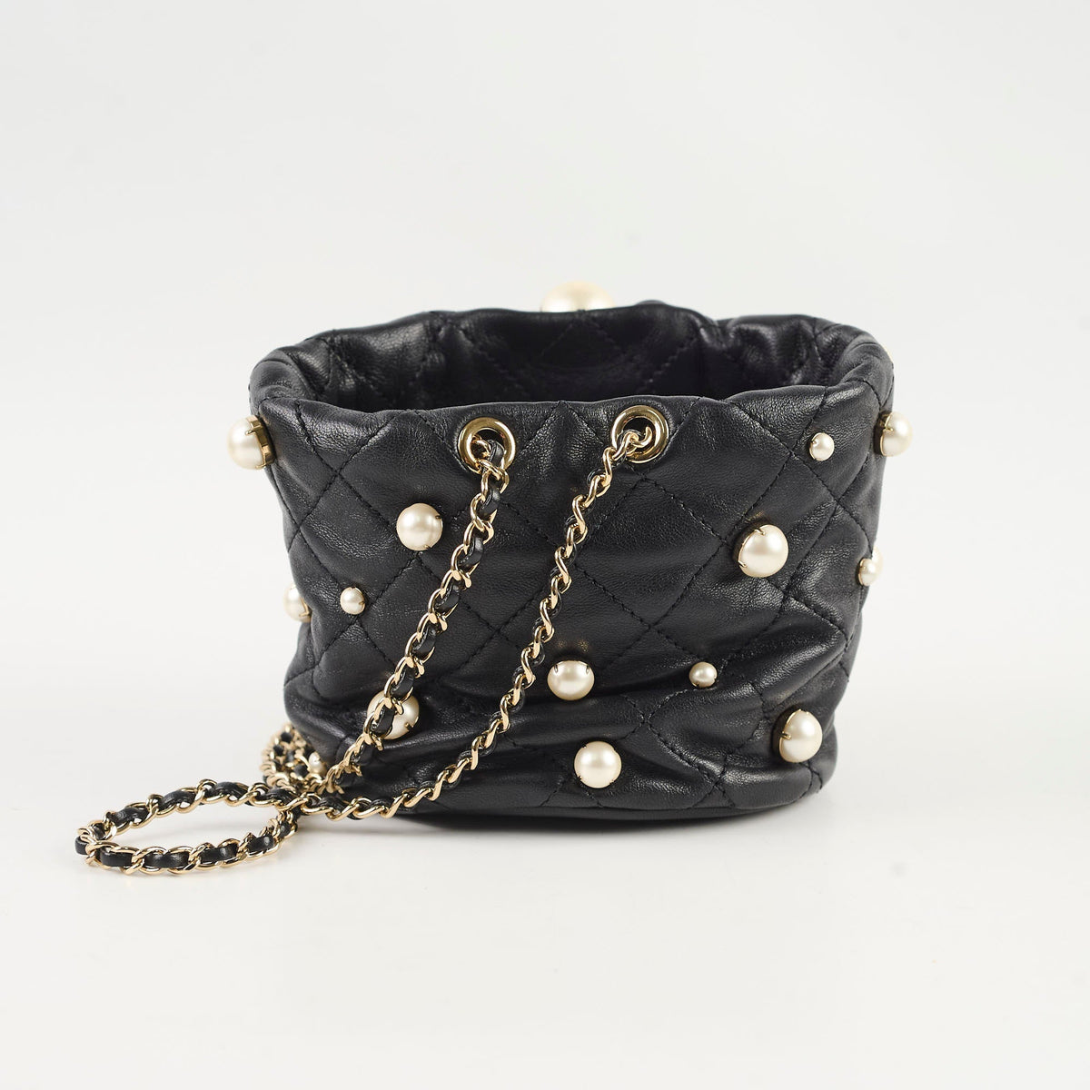 Chanel Mini About Pearls Bucket Bag - photo 3
