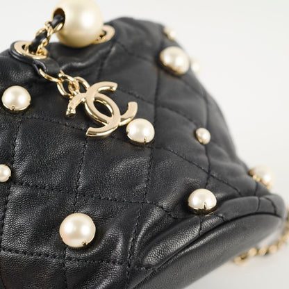 Chanel Mini About Pearls Bucket Bag - photo 9