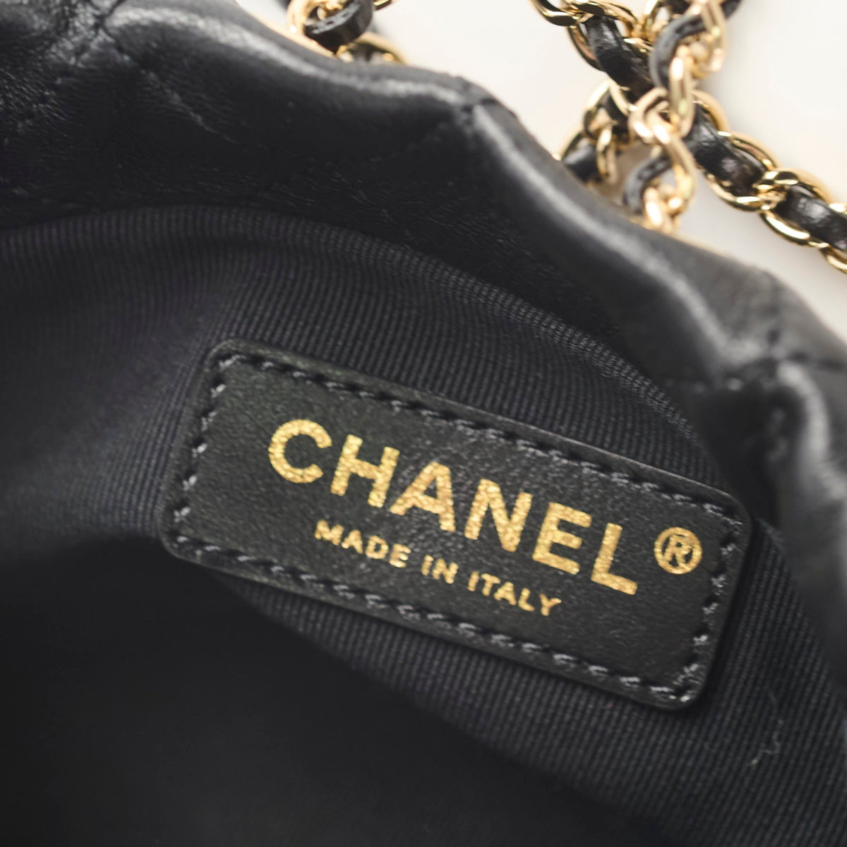 Chanel Mini About Pearls Bucket Bag - photo 5